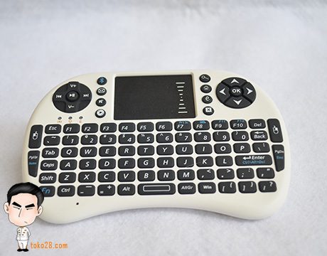 Keyboard bluetooh mini dengan touch pad