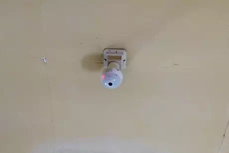Cara memasang kamera cctv model lampu di rumah