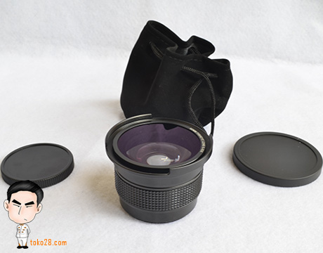 Lensa superwide 0.42x. Lebih lebar dari converter lens lainnya