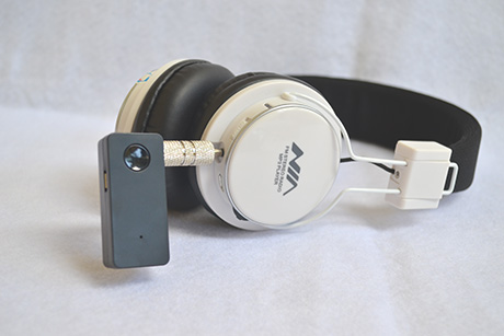 Alat merubah earphone menjadi bluetooth terkecil