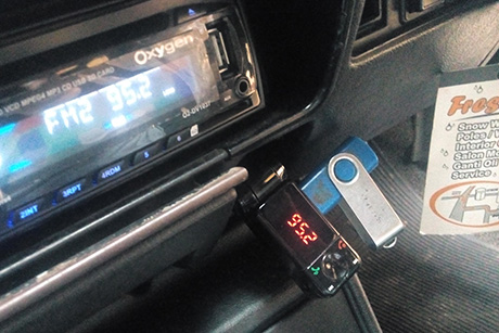 Solusi murah tape mobil tanpa USB port