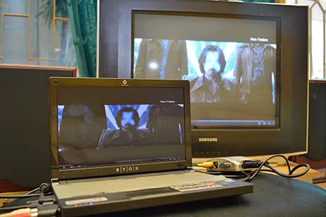 Kabel konverter PC ke TV tabung dari VGA ke RCA atau S-Video