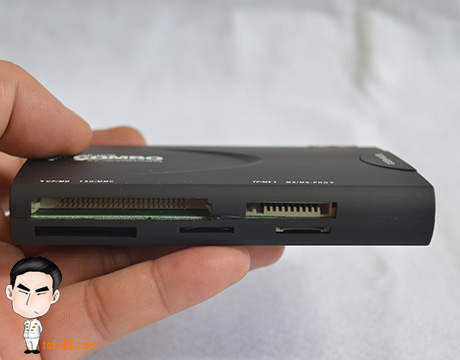 Tidak perlu beli wireless sd card lagi, alat ini bisa membaca isi foto anda