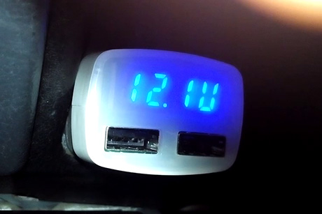 Cara menilai kesehatan mobil anda dengan melihat tegangan aki mobil